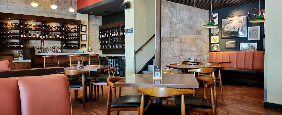 360 Degrees Pizza - Abc Place